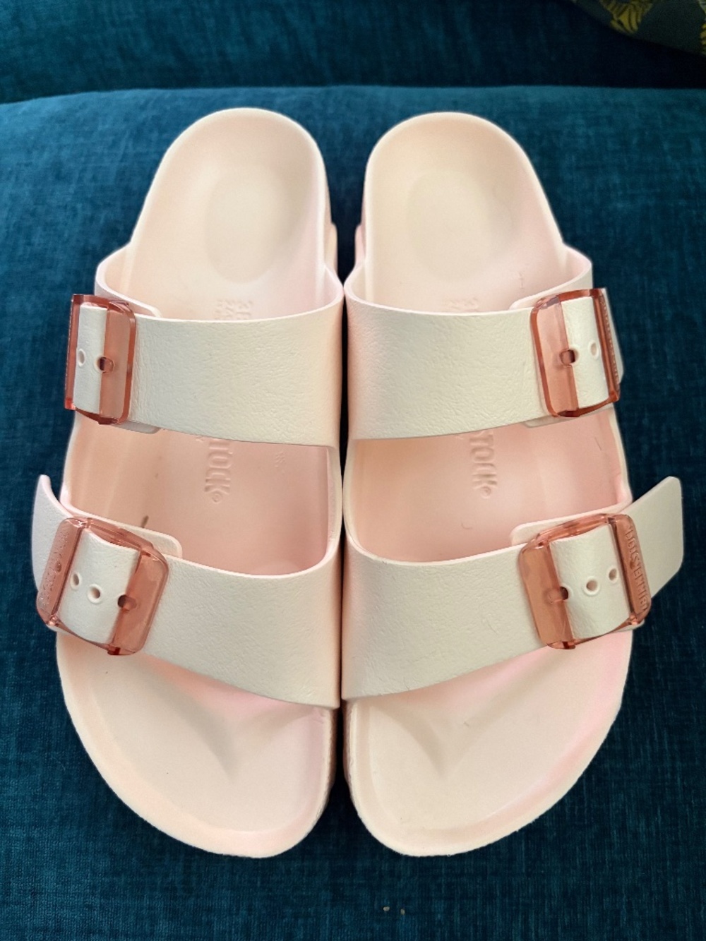 Like New Arizona Stealth Buckle Birkenstocks Pink EVA 38 Medium/Narrow